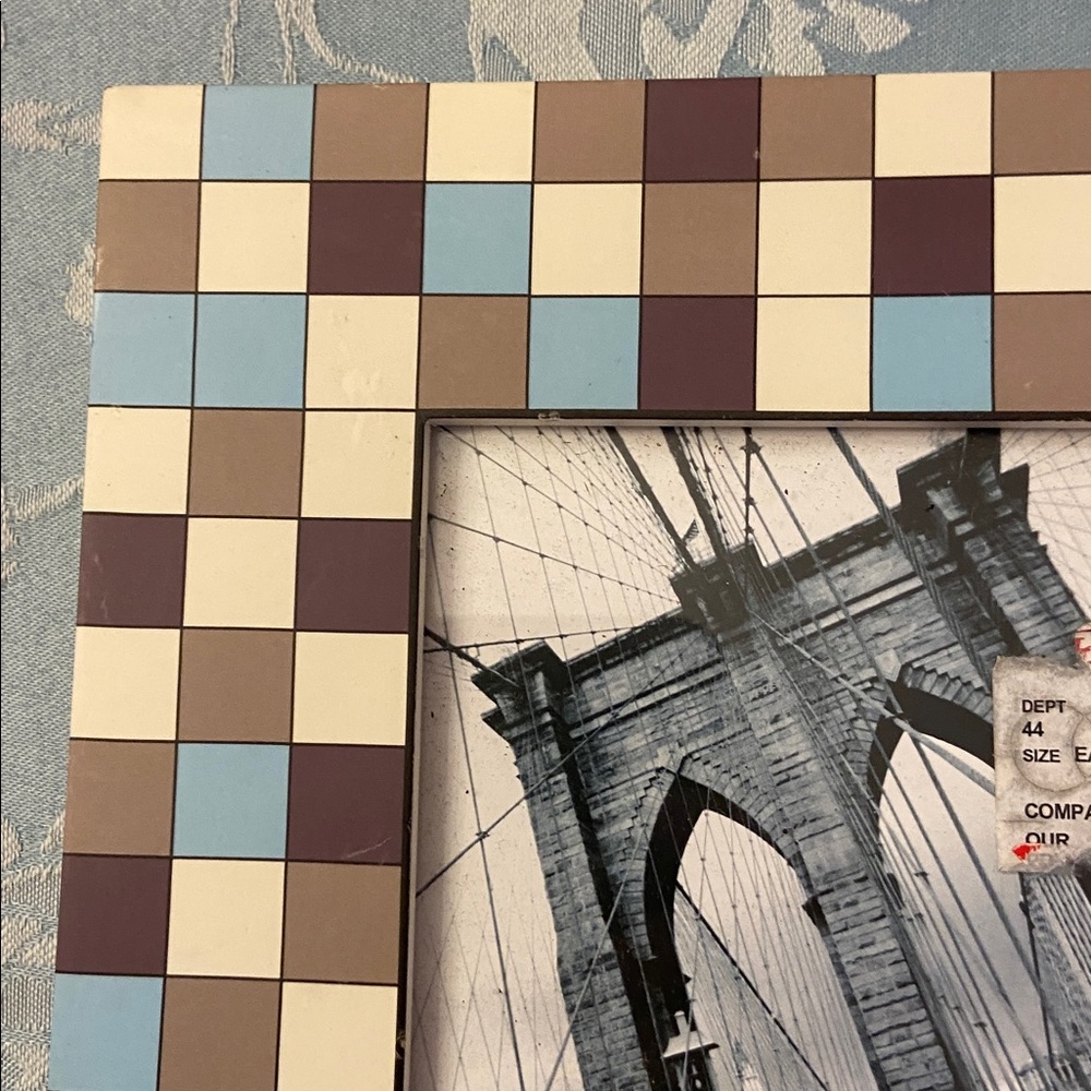 Multicolor Checkered Photo Frame - Picture 8 of 8